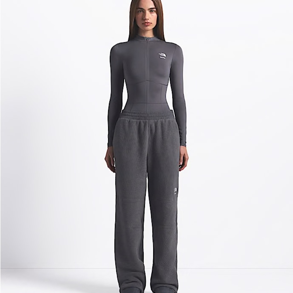 The North Face X SKIMS 1995 Denali Fleece Straight Leg Pant in Gunmetal NWT